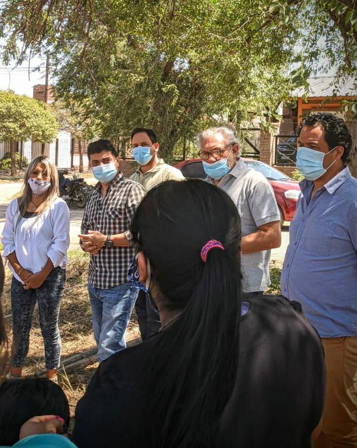 REUNIN DEL INTENDENTE DAZ CON VECINOS DE BARRIO EL ZAPATO