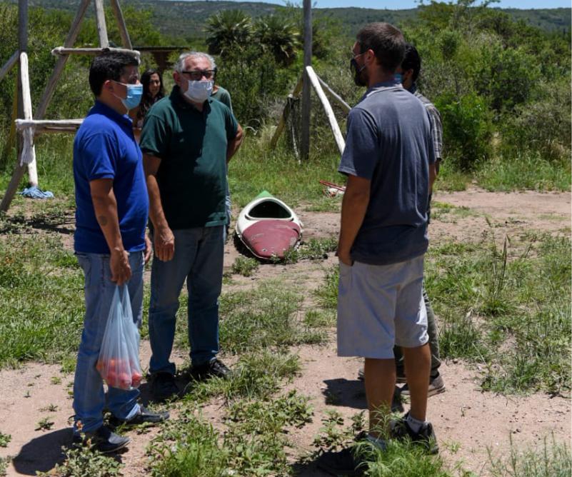 REUNIN DE TRABAJO DEL INTENDENTE FABRICIO DAZ JUNTO A VECINOS DEL BARRIO GUILA BLANCA. 