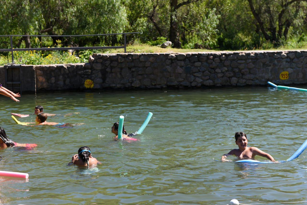 CONTINAN LAS ACTIVIDADES DE LOS TALLERES DEPORTIVOS DE RECREACIN EN EL BALNEARIO CALABALUMBA