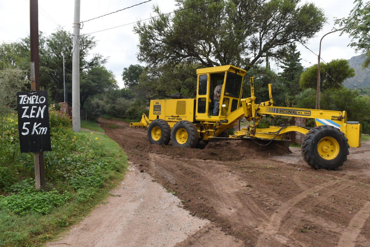 OBRAS PBLICAS: ARREGLO DE CALLES EN BARRIO LA BANDA