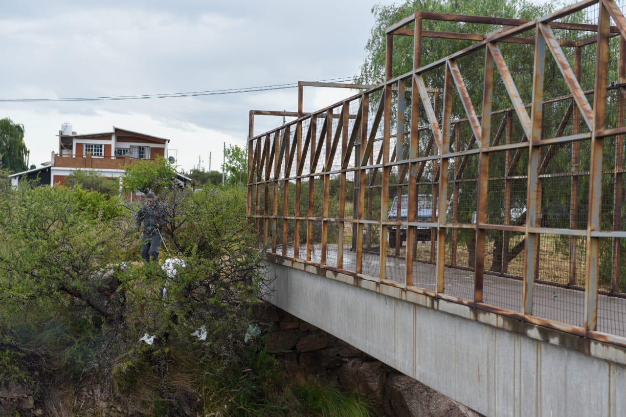 OBRAS PBLICAS: HOY SE INICIA EL TRABAJO DE ILUMINACIN EN EL PUENTE PEATONAL SOBRE LA RUTA 38 