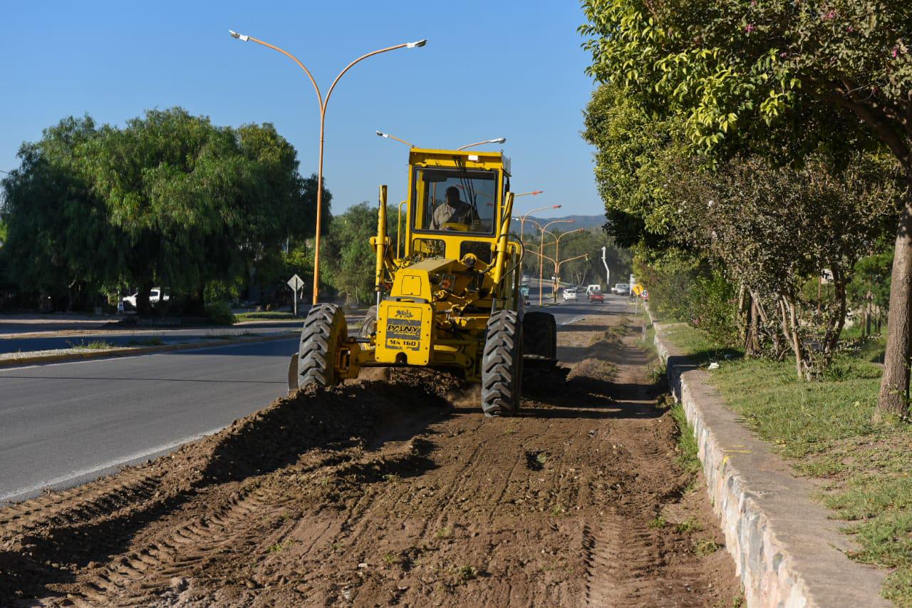 El Municipio avanza con la reparacin de banquinas en la Ruta 38