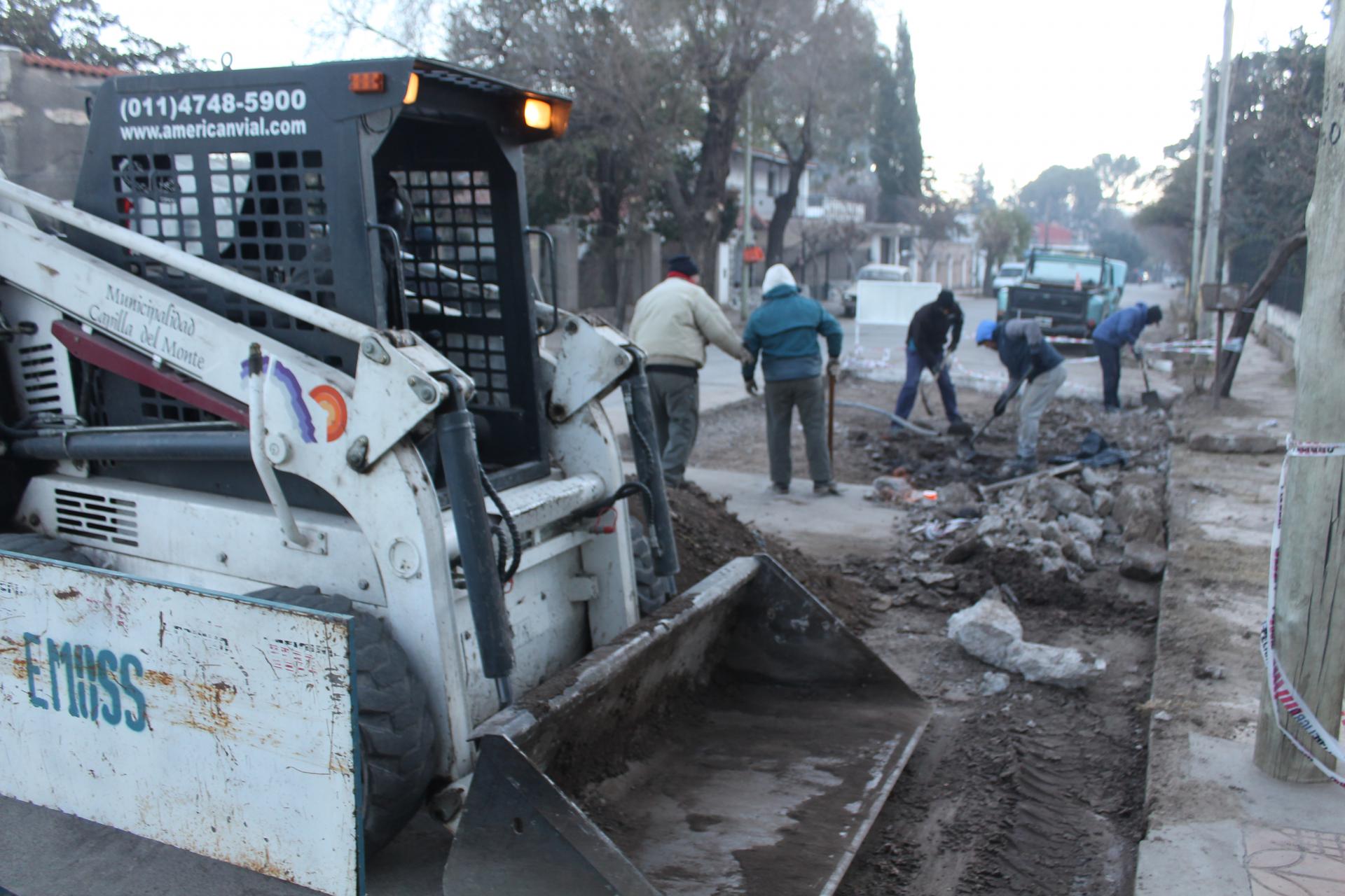 MS OBRAS: AVANZA EL TRABAJO VIAL EN CAPILLA DEL MONTE