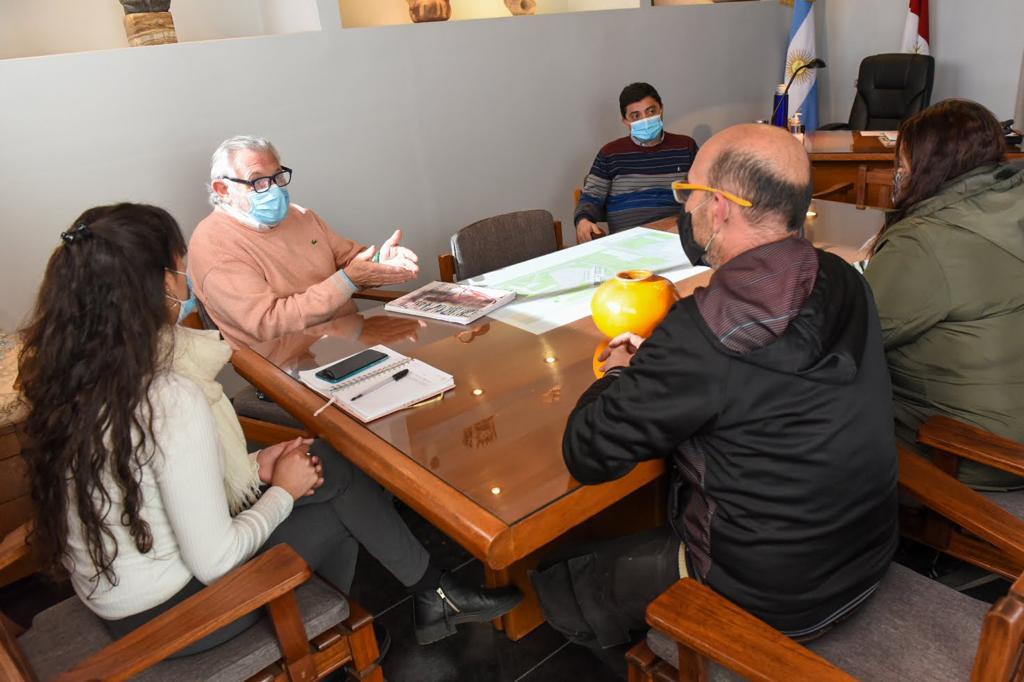 EL INTENDENTE MUNICIPAL SE REUNI CON LA NUEVA COMISIN DIRECTIVA DE LOS BOMBEROS VOLUNTARIOS DE CAPILLA DEL MONTE