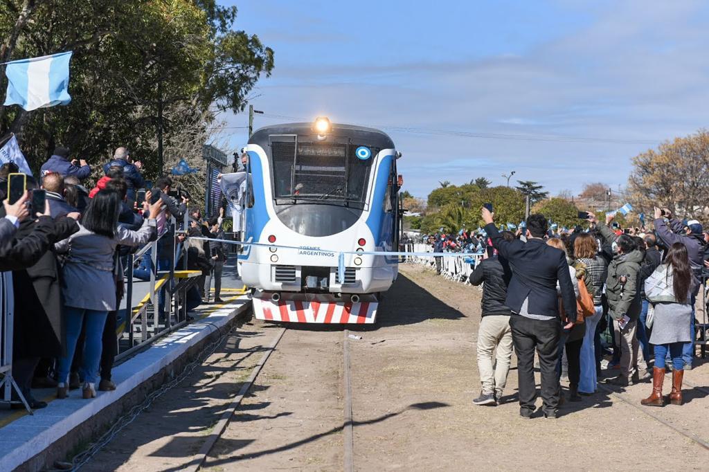 EL TREN DE LAS SIERRAS,  CADA VEZ MS CERCA DE CAPILLA DEL MONTE