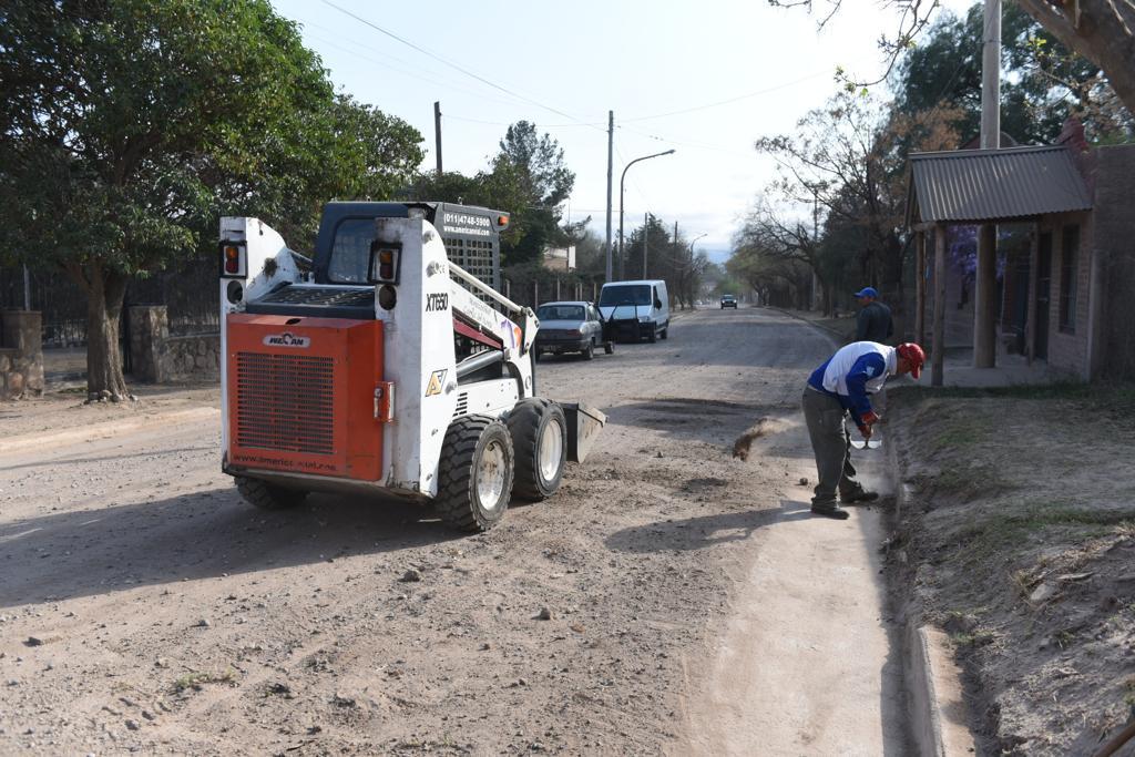 TODOS LOS DAS, EL MUNICIPIO GARANTIZA LA LIMPIEZA URBANA EN CAPILLA DEL MONTE