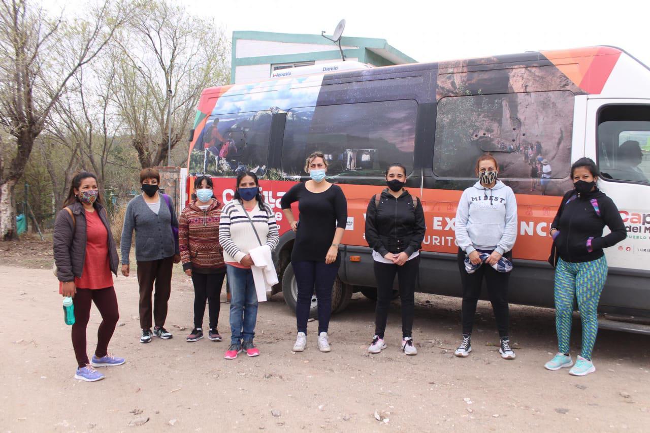 CON OJOS DE TURISTA, VECINAS DE ZAPATO NORTE VISITARON QUEBRADA DE LUNA Y ONGAMIRA