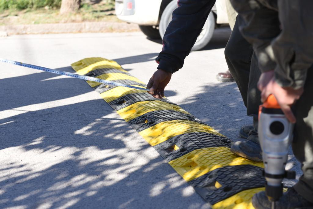 NUEVOS REDUCTORES DE VELOCIDAD EN CALLE FIGUEROA ALCORTA