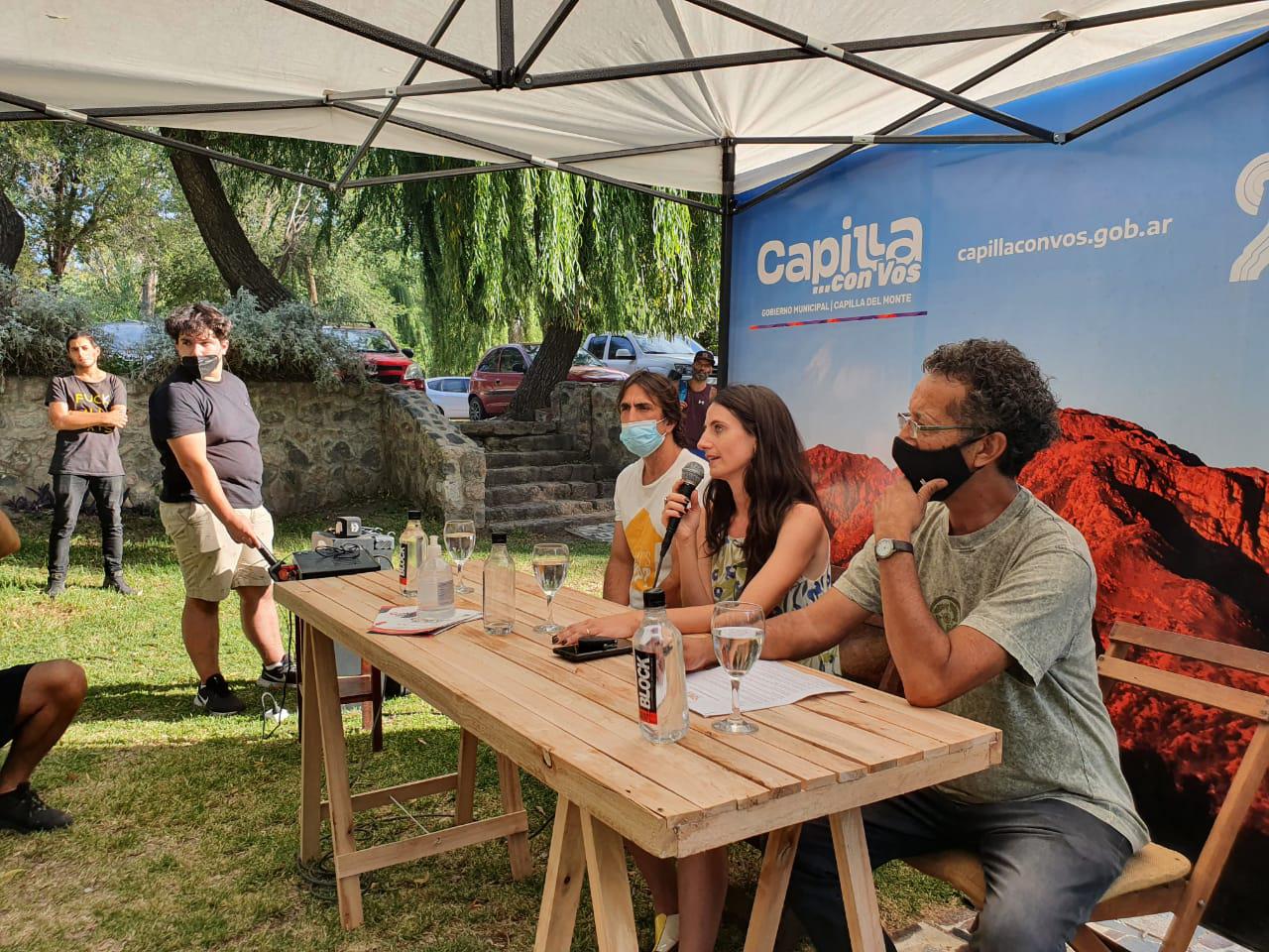 EL MUNICIPIO PRESENT LA CAMPAA EL VERANO ES MS VERANO EN CAPILLA DEL MONTE ANTE LA PRENSA LOCAL Y PROVINCIAL