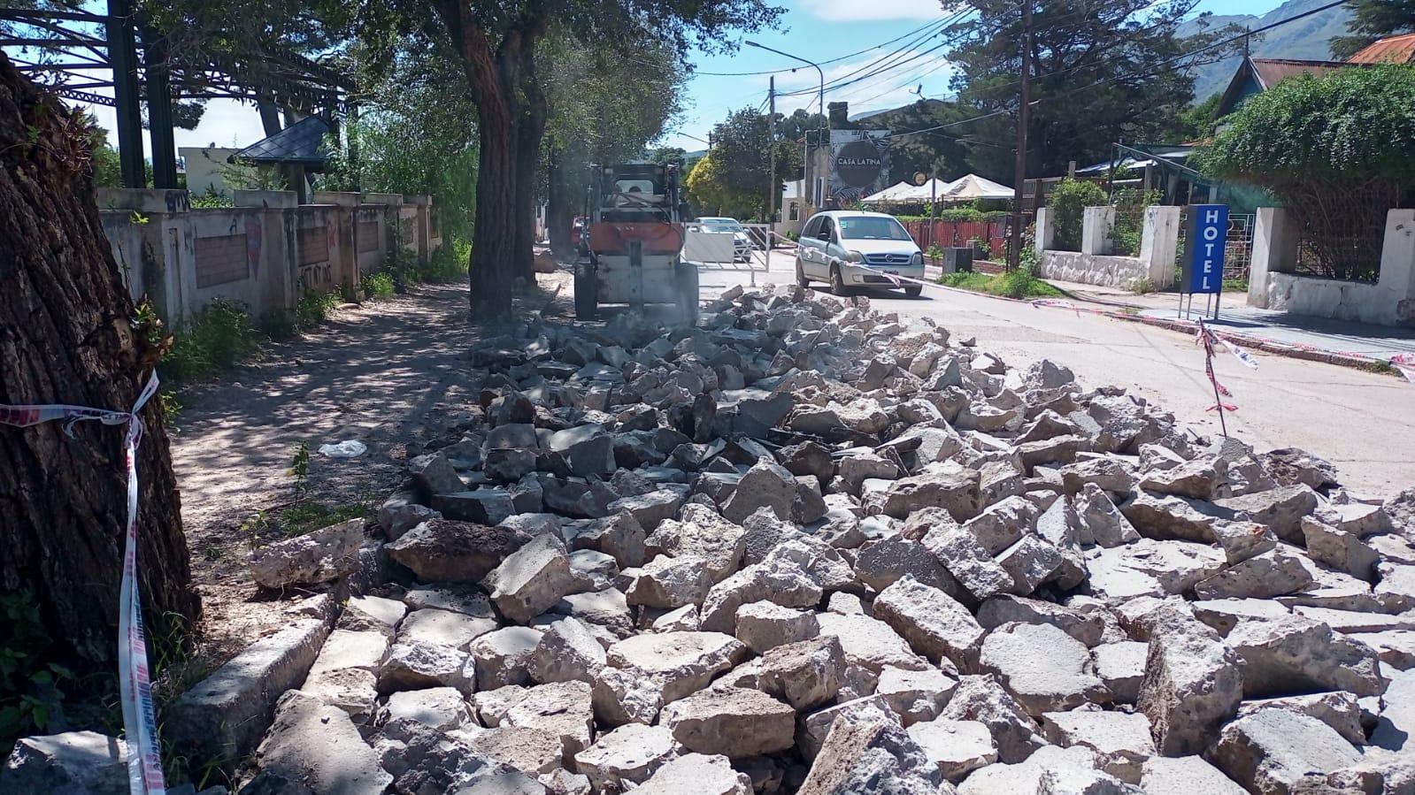 ESTAMOS ARREGLANDO AV. PUEYRREDN