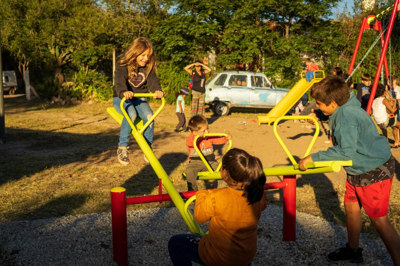 TARDE COMPARTIDA, JUEGOS Y MERIENDA EN BARRIO EL ZAPATO