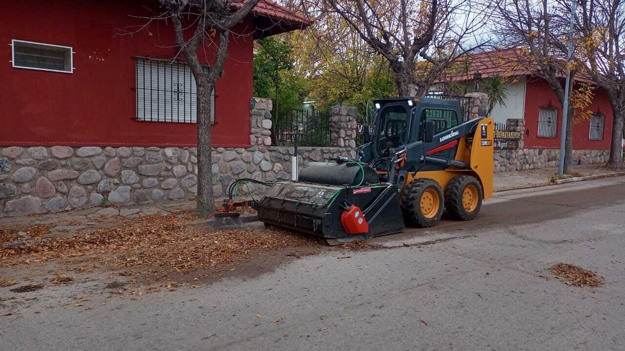 LIMPIEZA: YA FUNCIONA EL NUEVO ACCESORIO BARREDORA