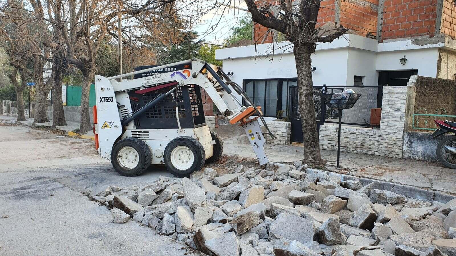 CONTINA LA RESTAURACIN DE LA CALLE ARISTBULO DEL VALLE