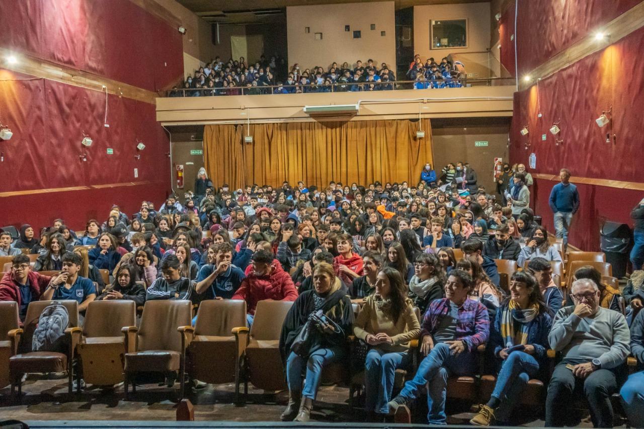 MS DE 400 ESTUDIANTES ESTUVIERON PRESENTES EN EL LANZAMIENTO DEL PLAN INTEGRAL DE LA JUVENTUD