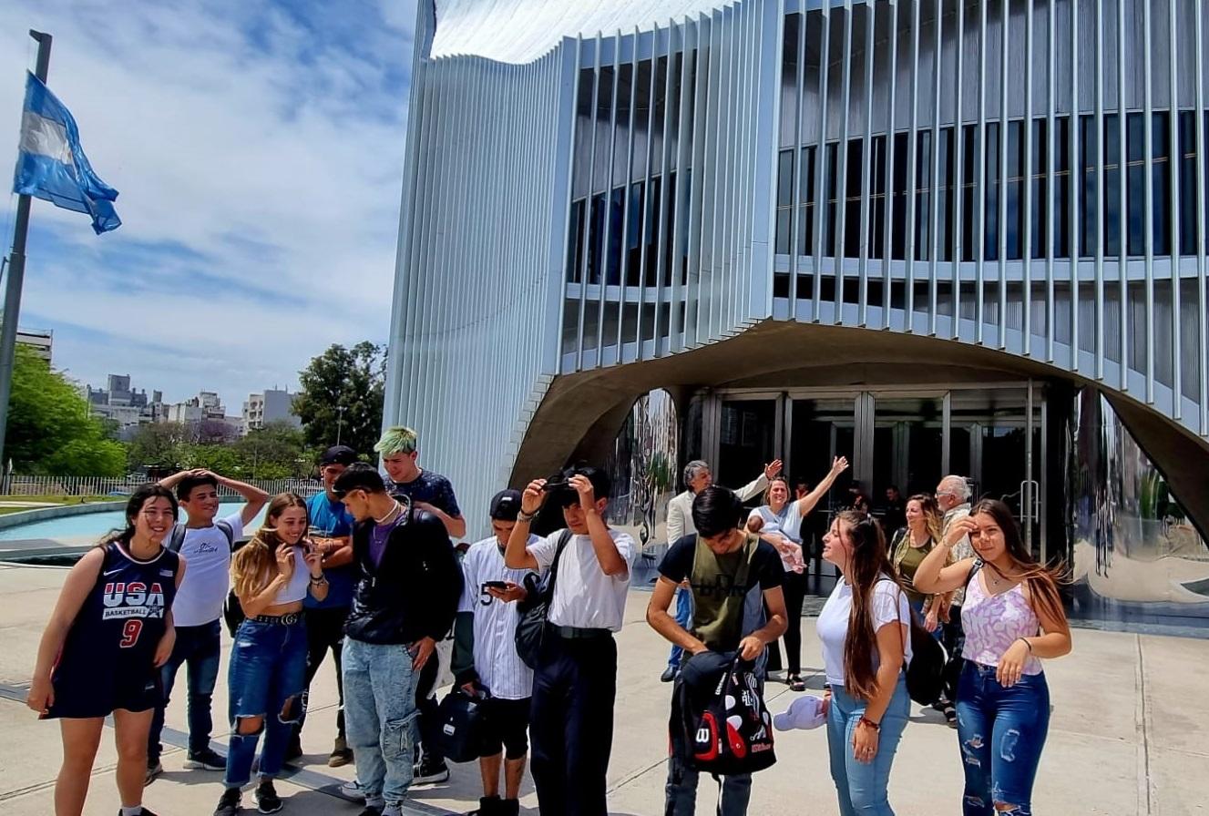 EL GABINETE DE LA JUVENTUD, EN LA LEGISLATURA DE CRDOBA