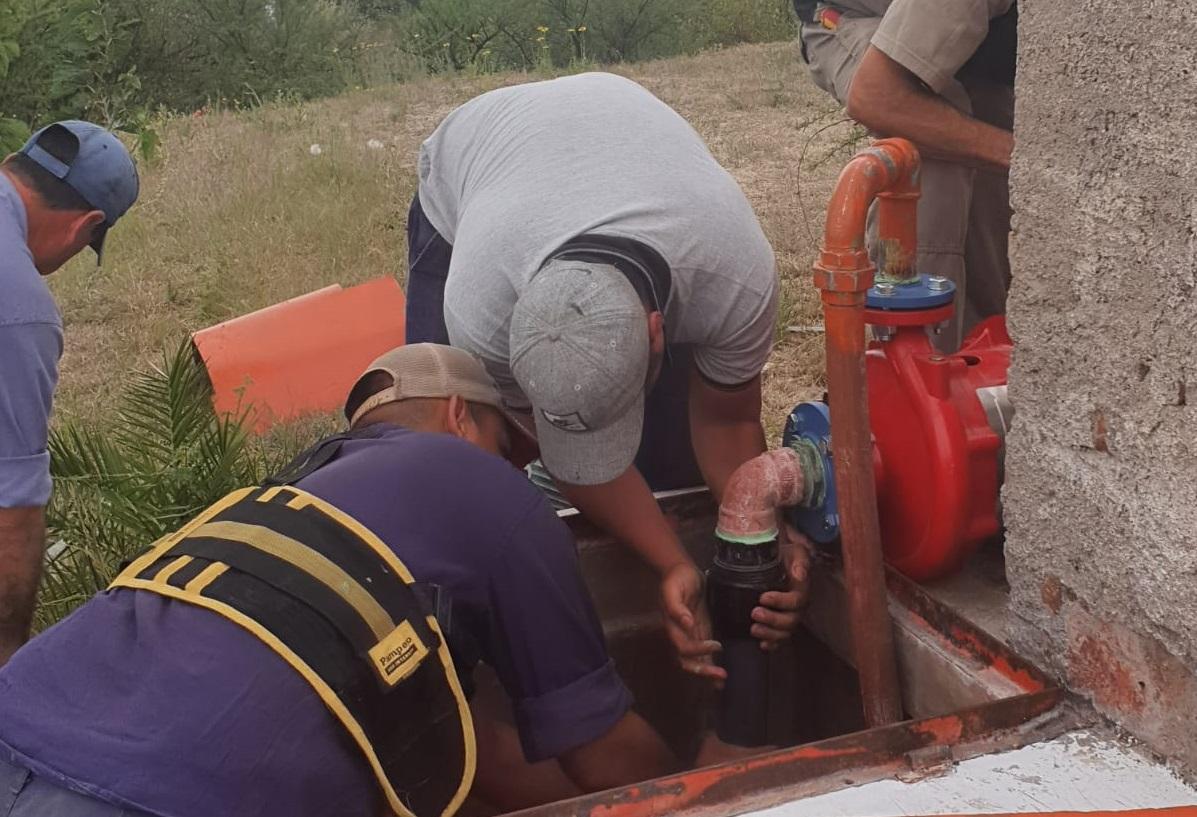 EMOSS COLOCO NUEVA BOMBA EN BARRIO VALENTI