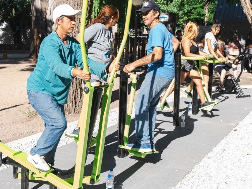 BALNEARIO CALABALUMBA: SE INAUGURARON EQUIPOS DE ENTRENAMIENTO 