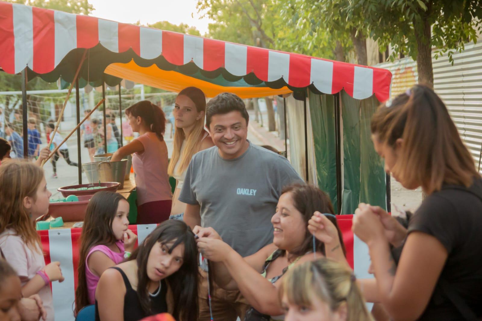 CIENTOS DE NIOS DISFRUTARON DE ACTIVIDADES RECREATIVAS EN LA PLAZA SAN MARTIN