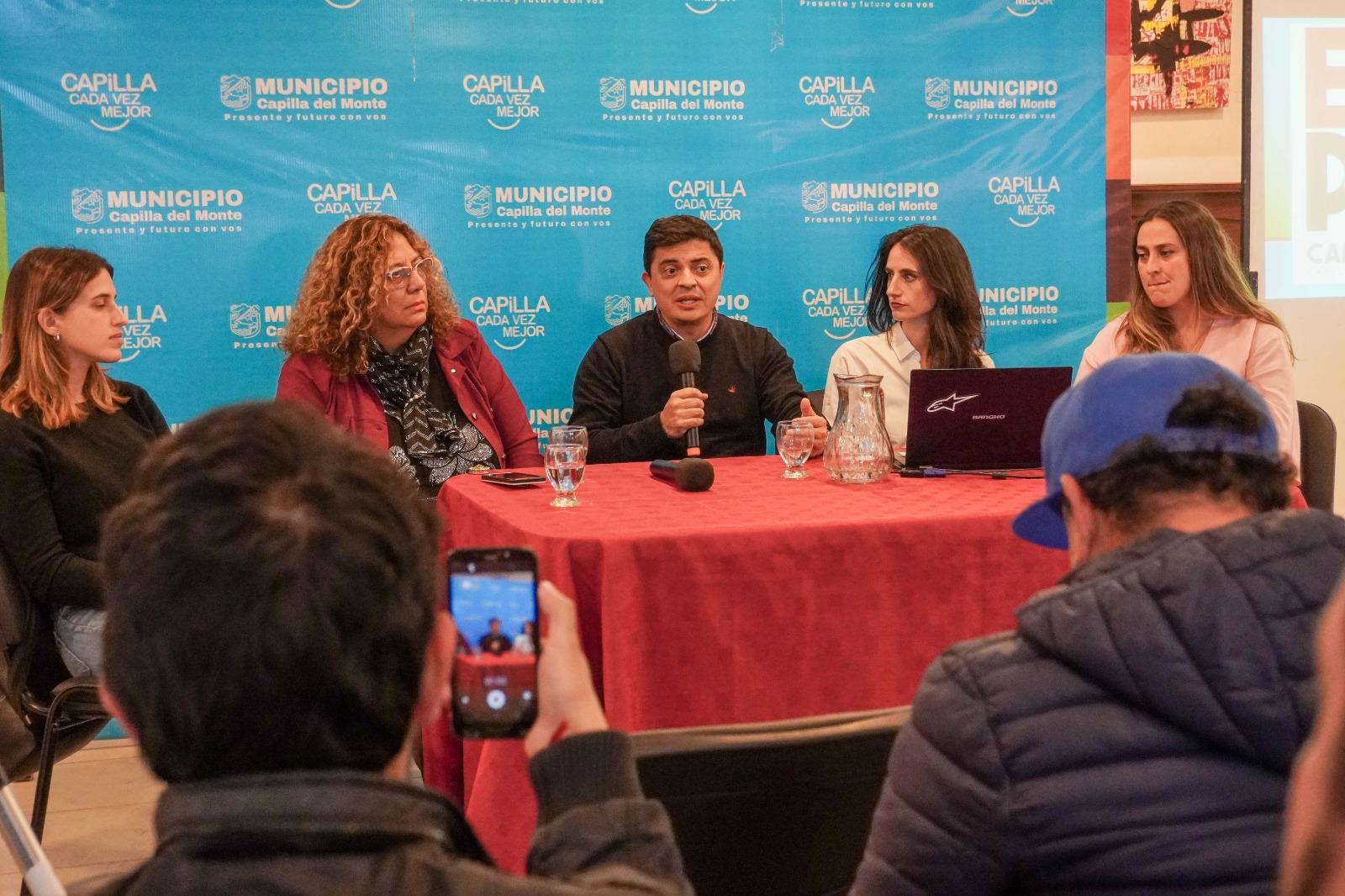 EXPOCARRERAS: MAS DE 400 CARRERAS, TECNICATURAS Y CURSOS DE FORMACION EN OFICIOS Y 19 INSTITUCIONES EDUCATIVAS EN CAPILLA DEL MONTE