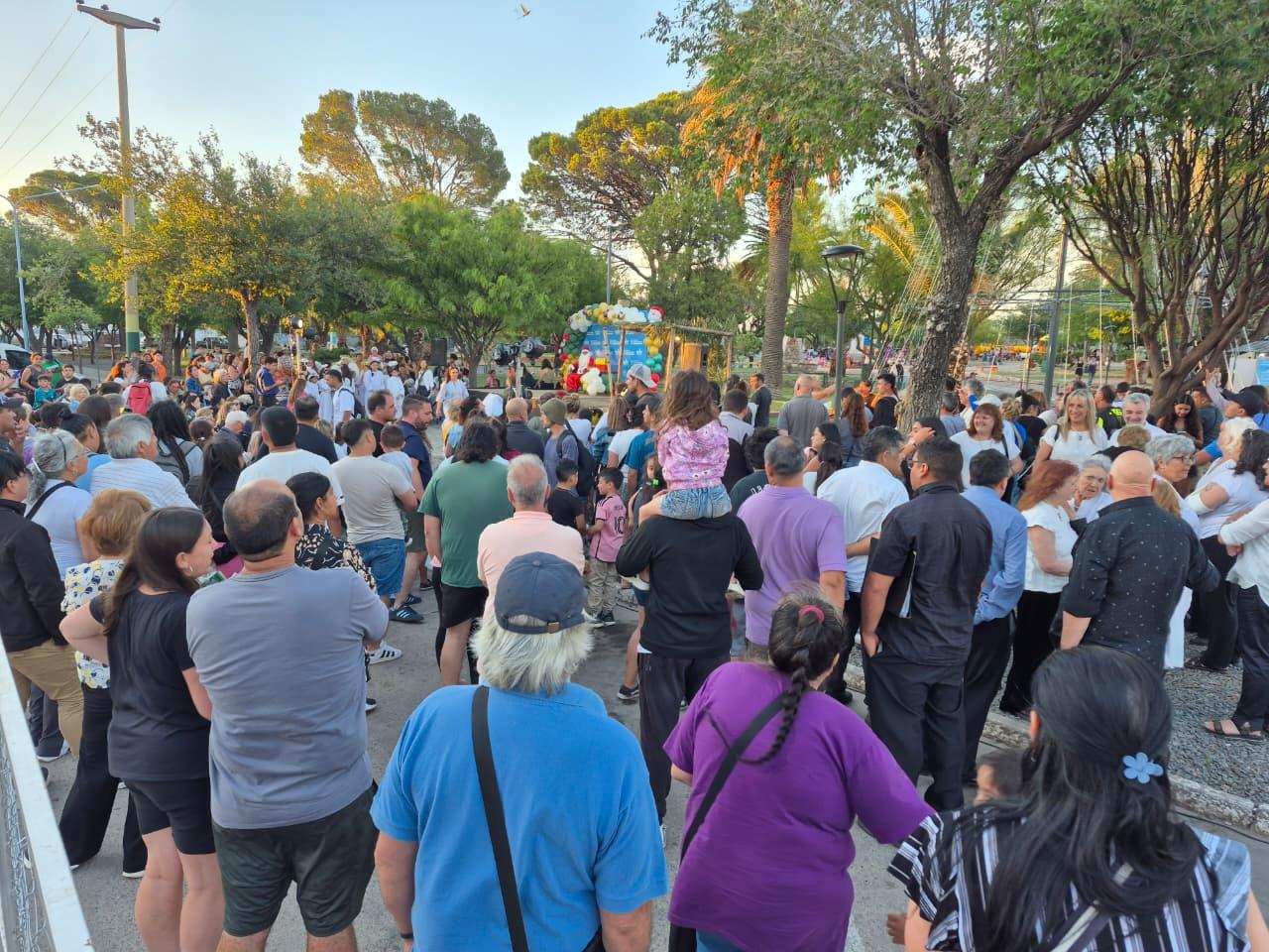 Celebramos la Navidad bajo las estrellas